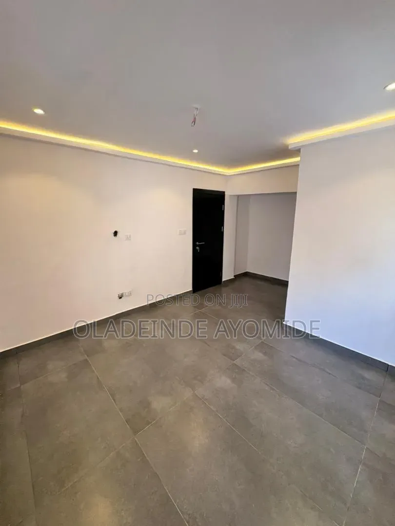 2bdrm Apartment in Lekki Phase 1 for rent in Lekki Phase 1