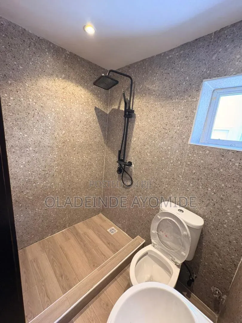 2bdrm Apartment in Lekki Phase 1 for rent in Lekki Phase 1
