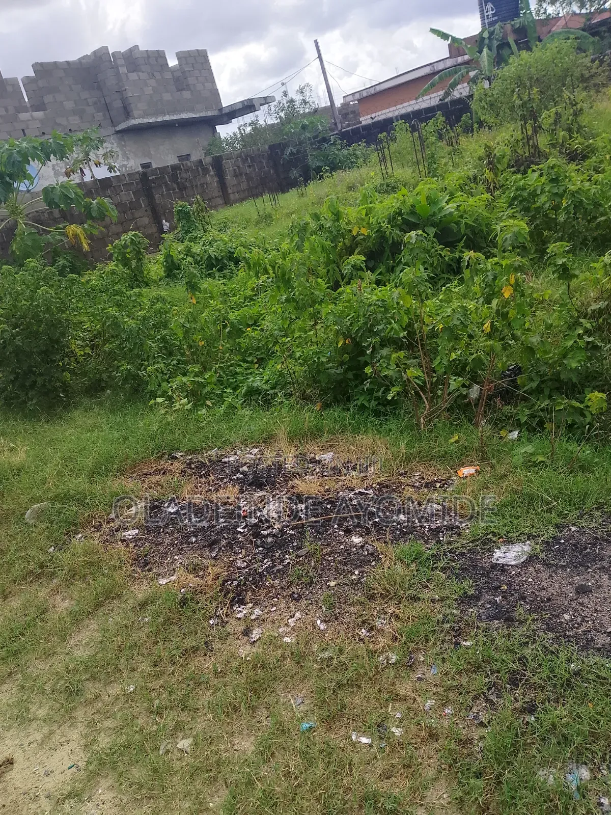 For Sale : Ikota
Megamound,ikota.π
*Price: β¦200m in Ikota