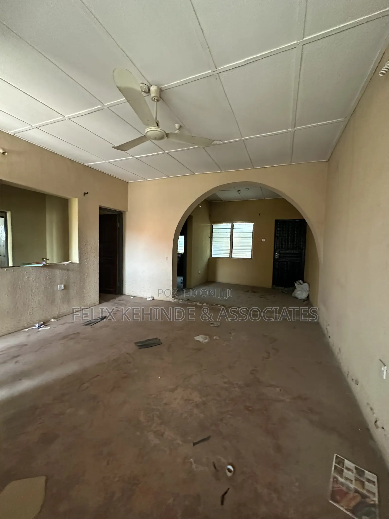 6bdrm Bungalow in Elewuro Estate, for sale in Akobo