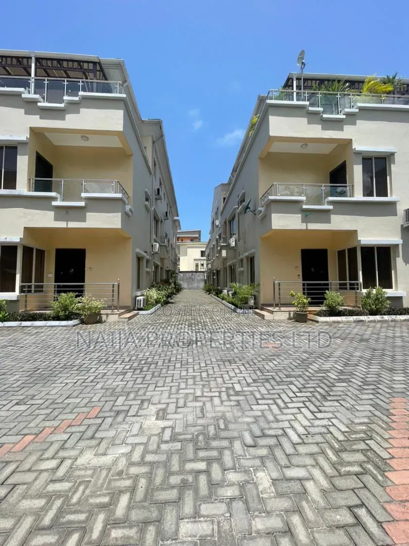 3bdrm Penthouse in Oniru Estate, Victoria Island Extension for rent in Victoria Island Extension