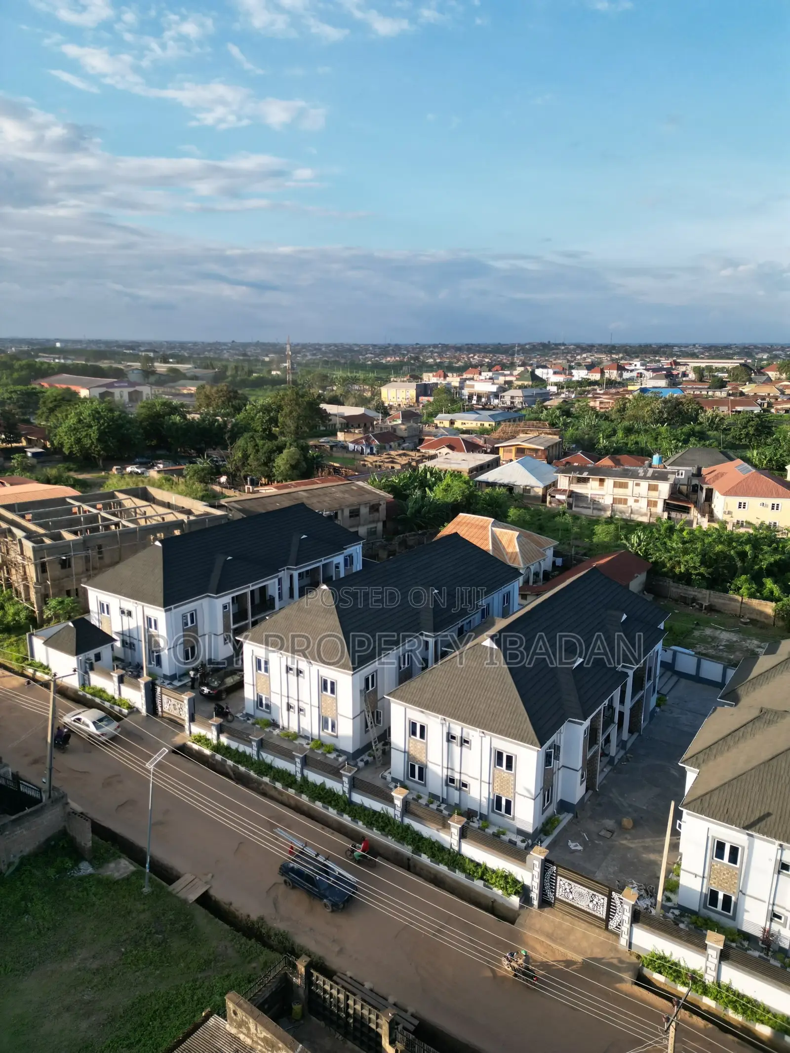 3bdrm Block of Flats in Iyaana Church, Iwo Road for rent in Iwo Road