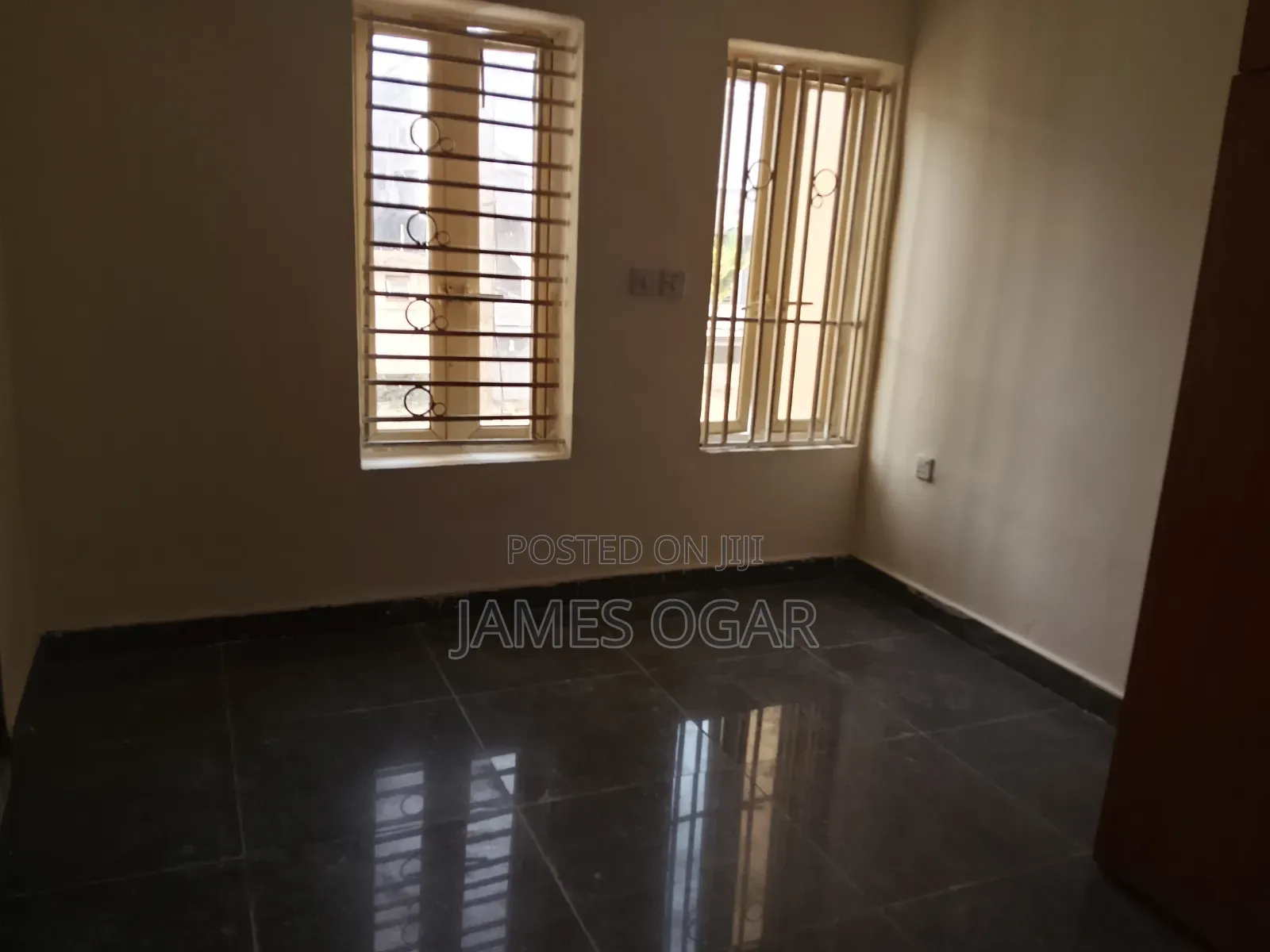3bdrm Block of Flats in Chevron Drive for rent in Chevron
