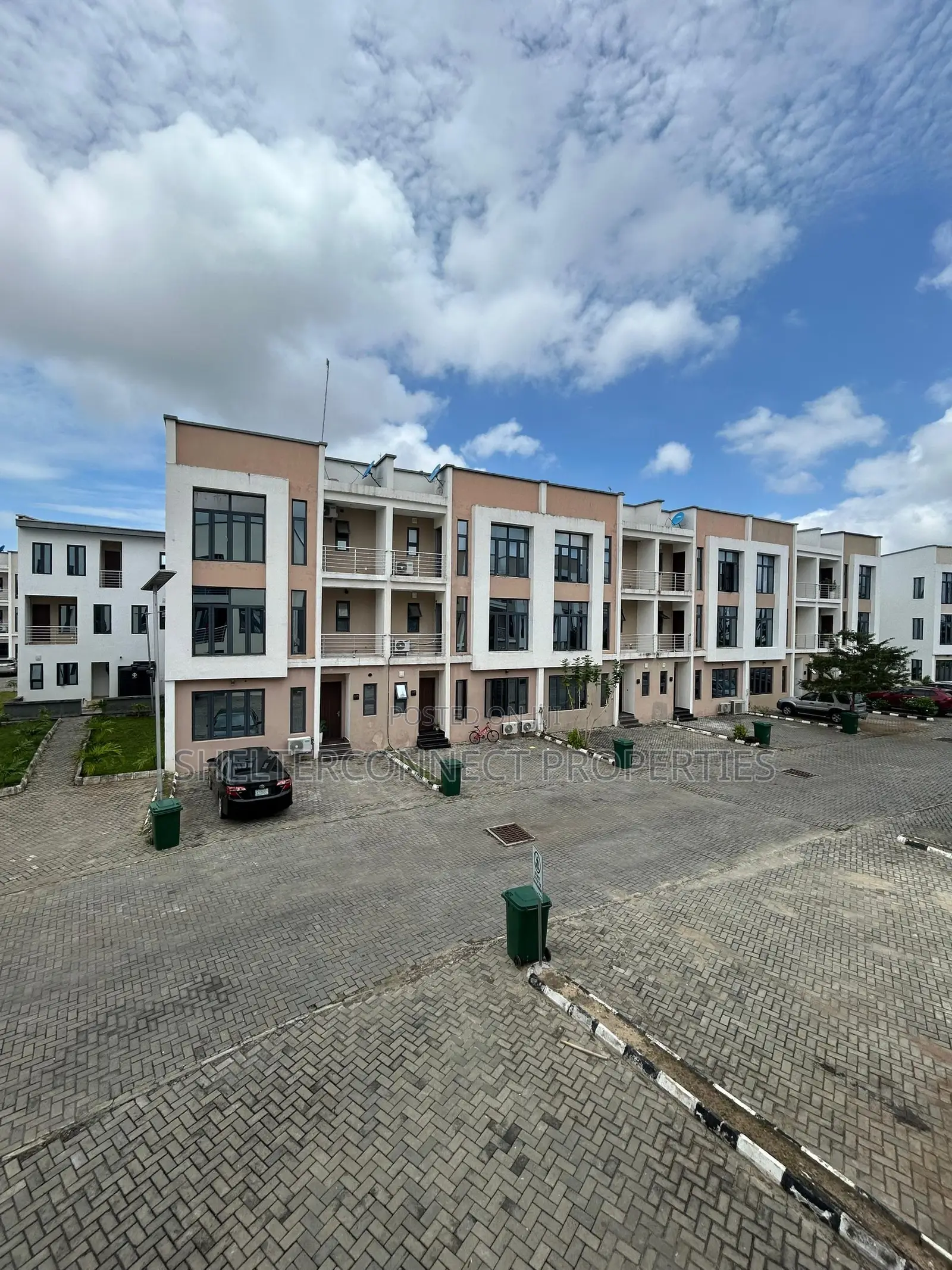 4bdrm Duplex in Ikate for rent in Ikate