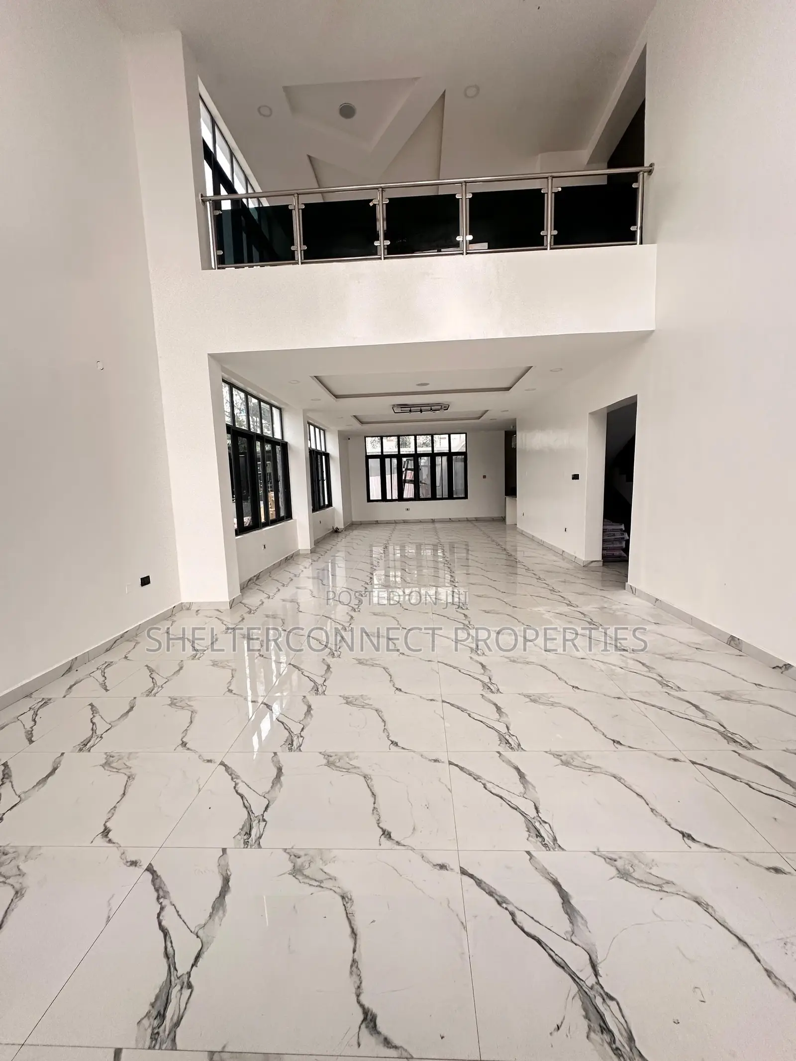 5bdrm Duplex in Banana Island for rent in Banana Island