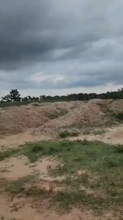 65.82 Hectares of Land for Sale - Idu, Abuja. (Tarred Access Road) in Idu Industrial