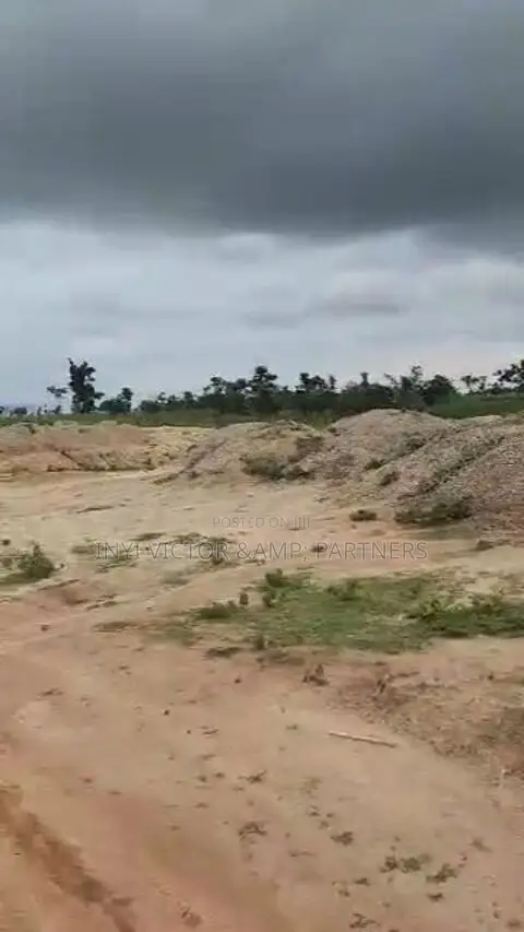 65.82 Hectares of Land for Sale - Idu, Abuja. (Tarred Access Road) in Idu Industrial