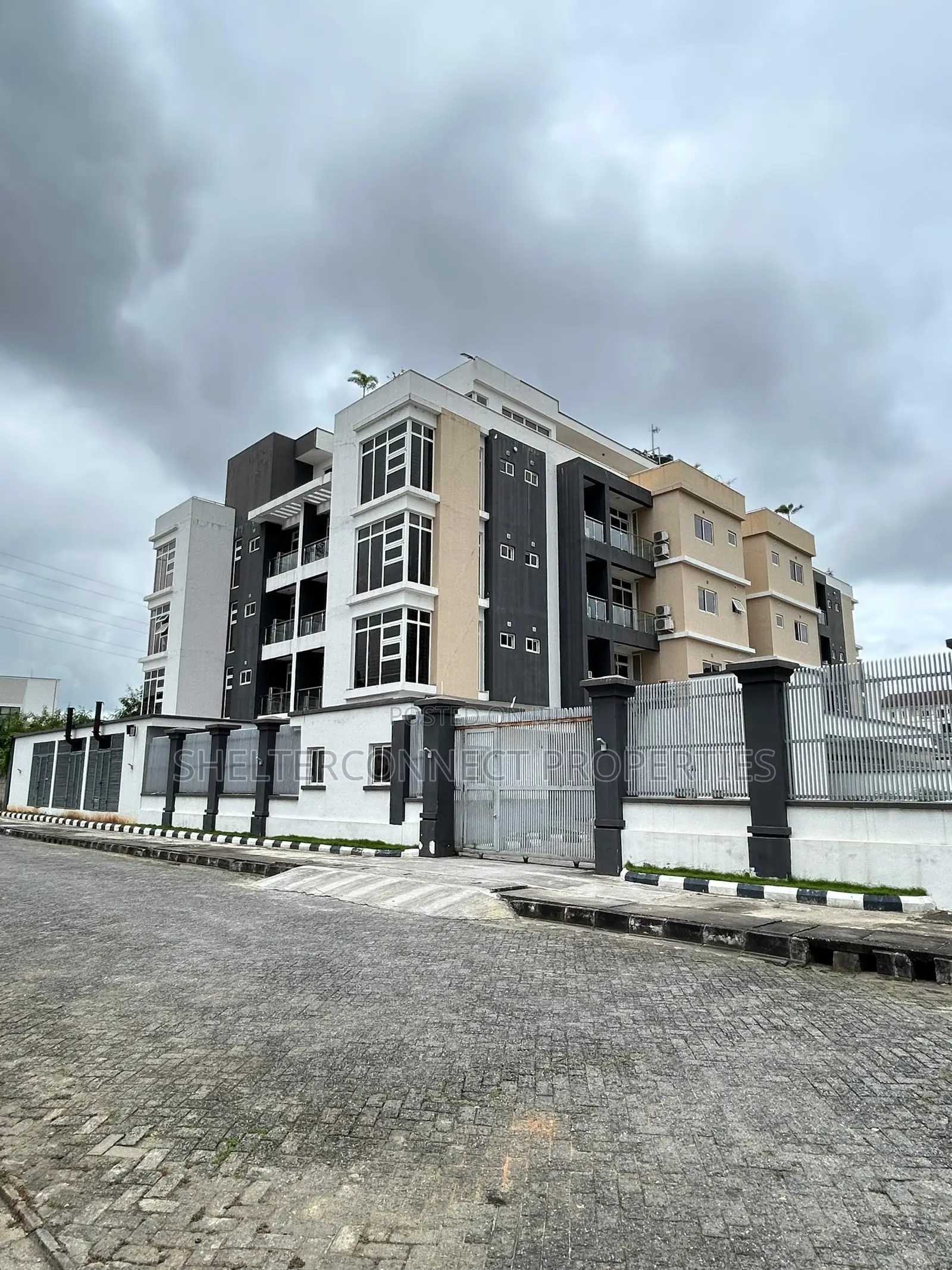 3bdrm Apartment in Banana Island for rent in Banana Island