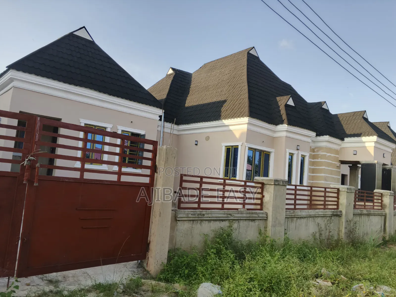 4bdrm Bungalow in Cooperative Estate, Ayobo for sale in Ayobo
