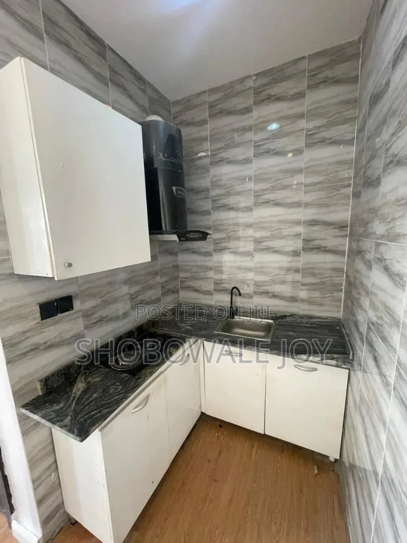 Studio Apartment in Alpha Beach. Eti Osa, Lekki Expressway for rent in Lekki Expressway