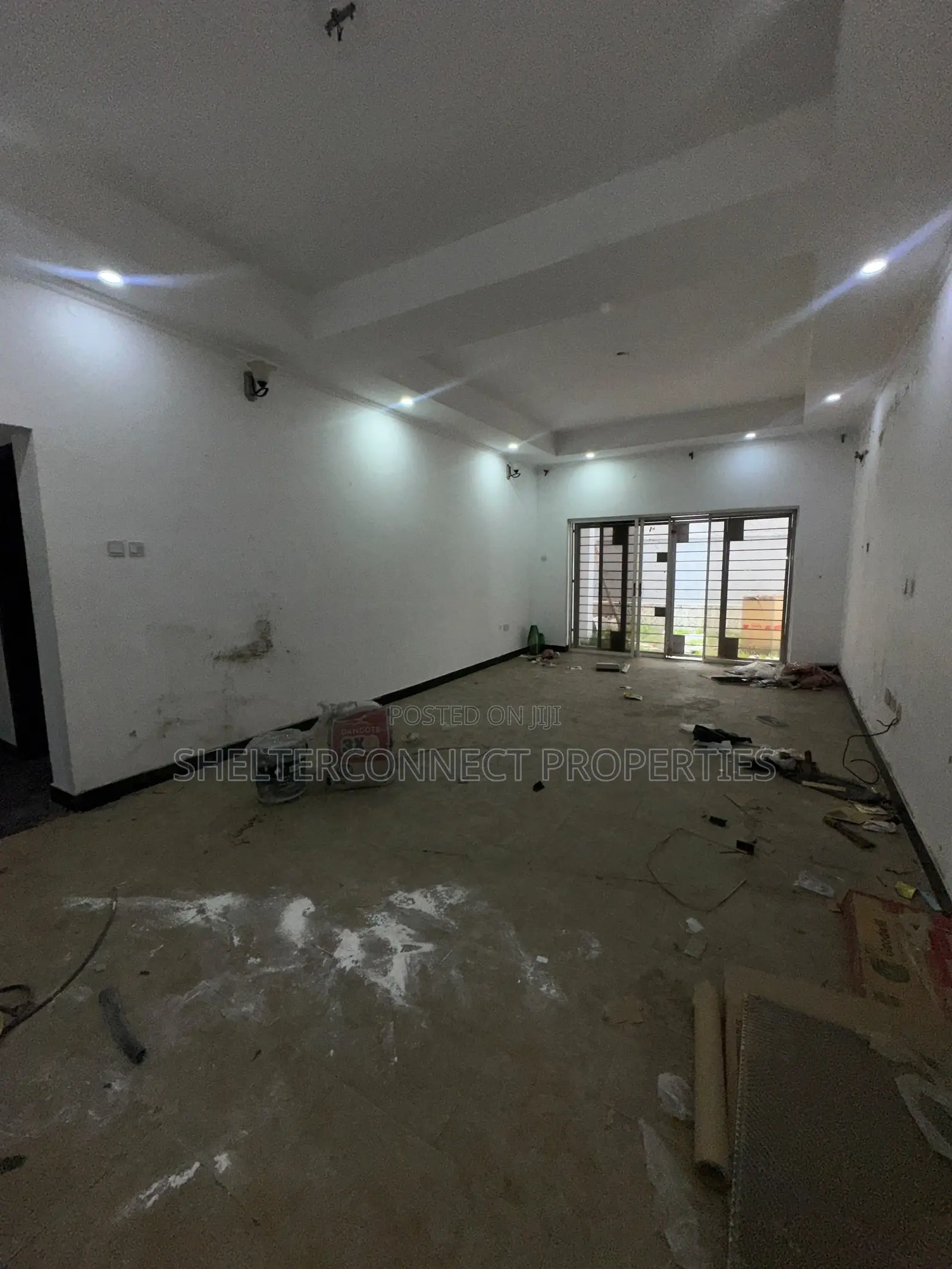 4bdrm Duplex in Lekki Phase 1 for rent in Lekki Phase 1