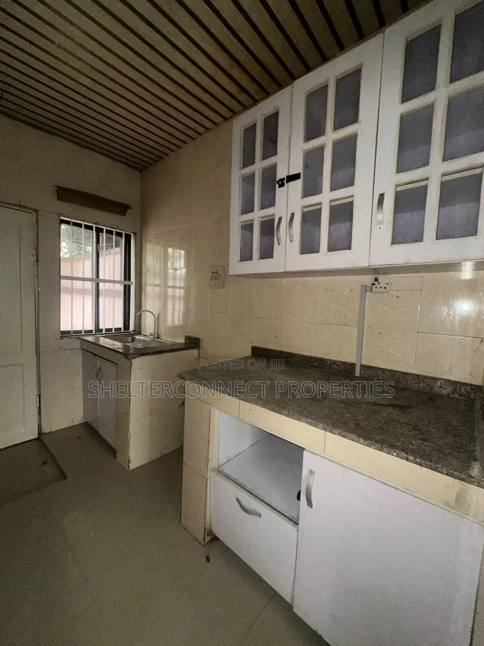3bdrm Bungalow in Lekki Phase 1 for rent in Lekki Phase 1
