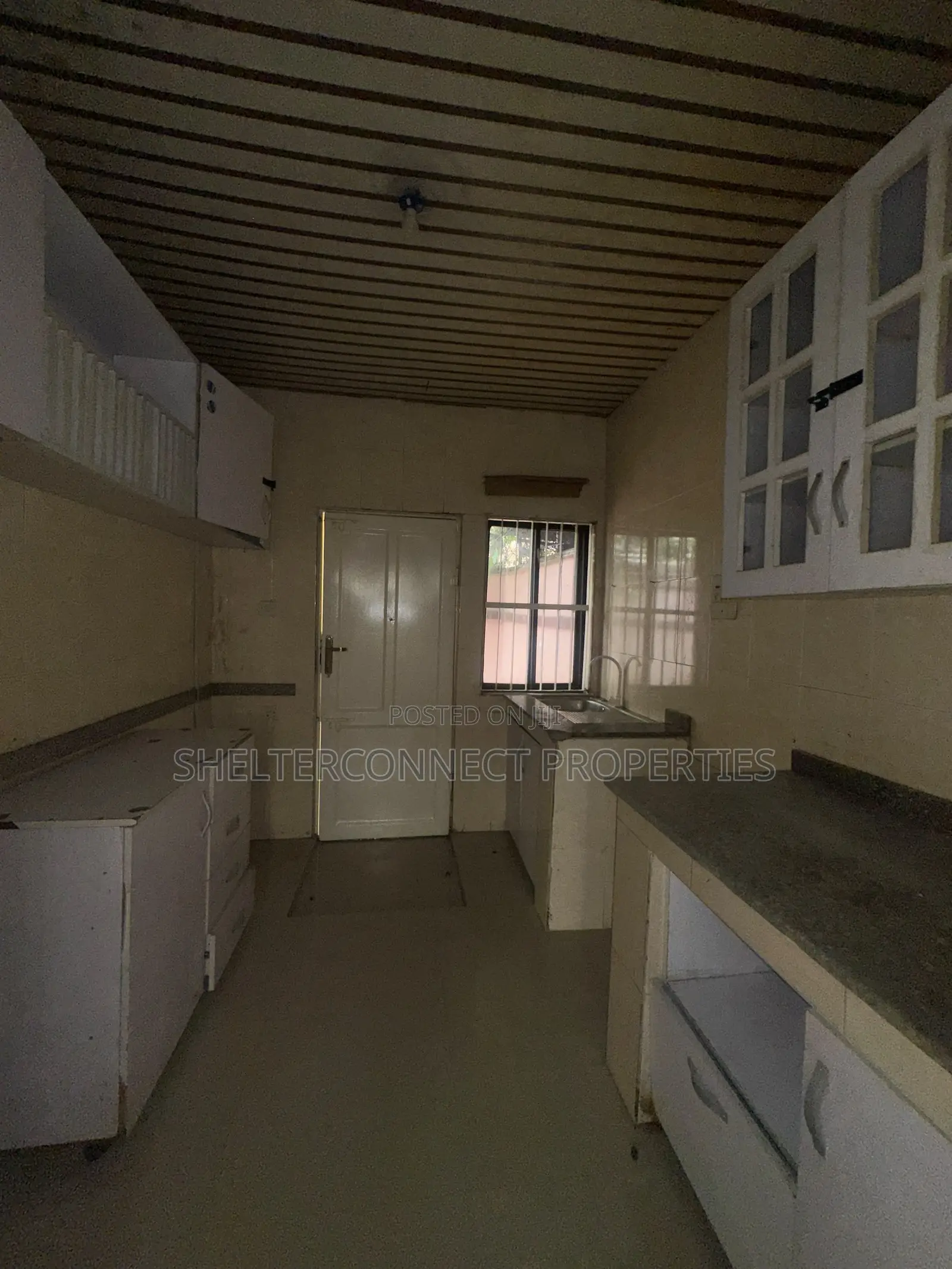 3bdrm Bungalow in Lekki Phase 1 for rent in Lekki Phase 1