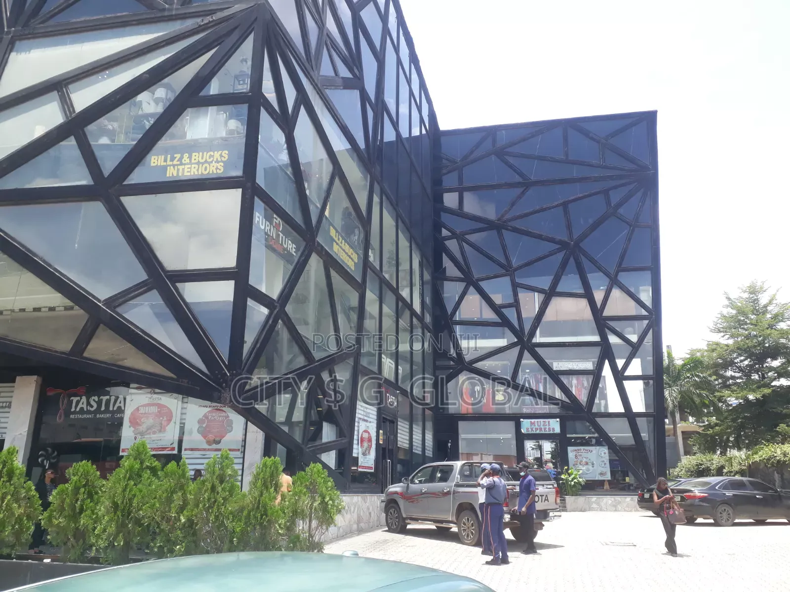Open Space/Spa /Salons/Gyms/ Bar Etc in Wuse 2