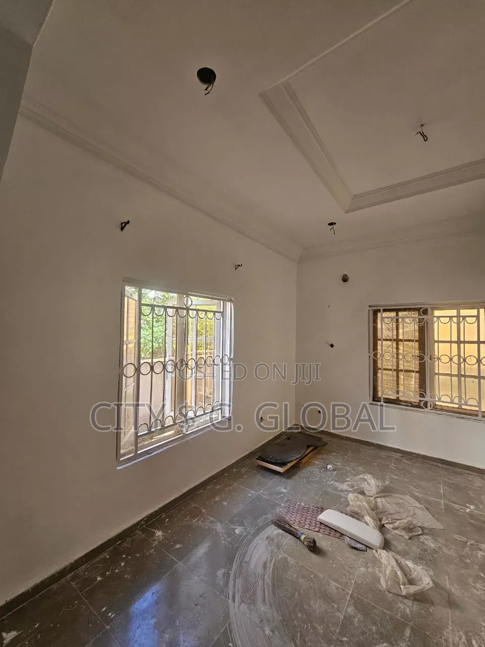 Open Space/Spa /Salons/Gyms/ Bar Etc in Wuse 2