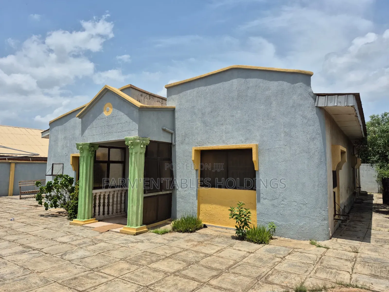 4bdrm Bungalow in Bcj Area, Apata for sale in Apata