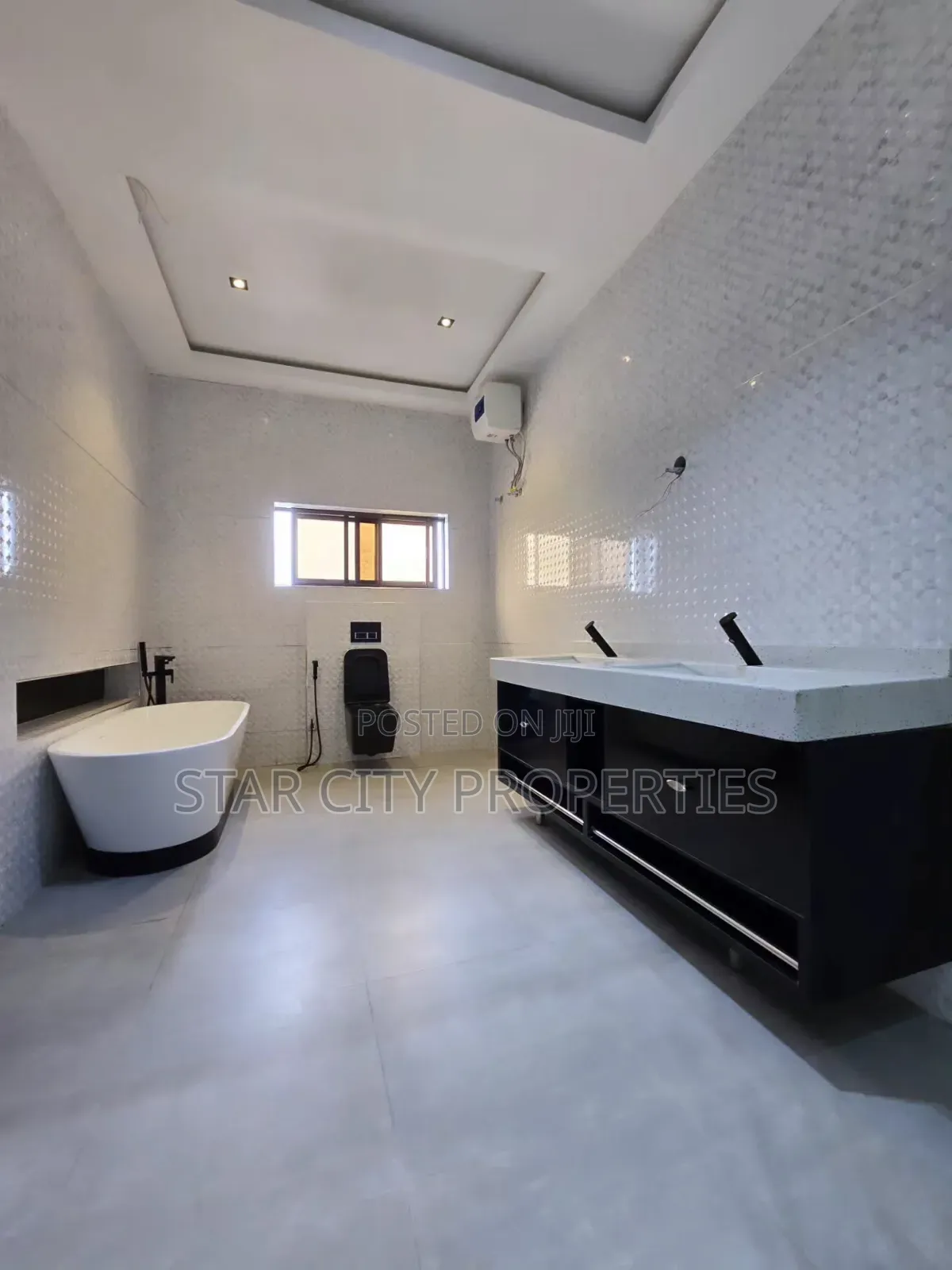 5bdrm Penthouse in Old Ikoyi for sale in Old Ikoyi