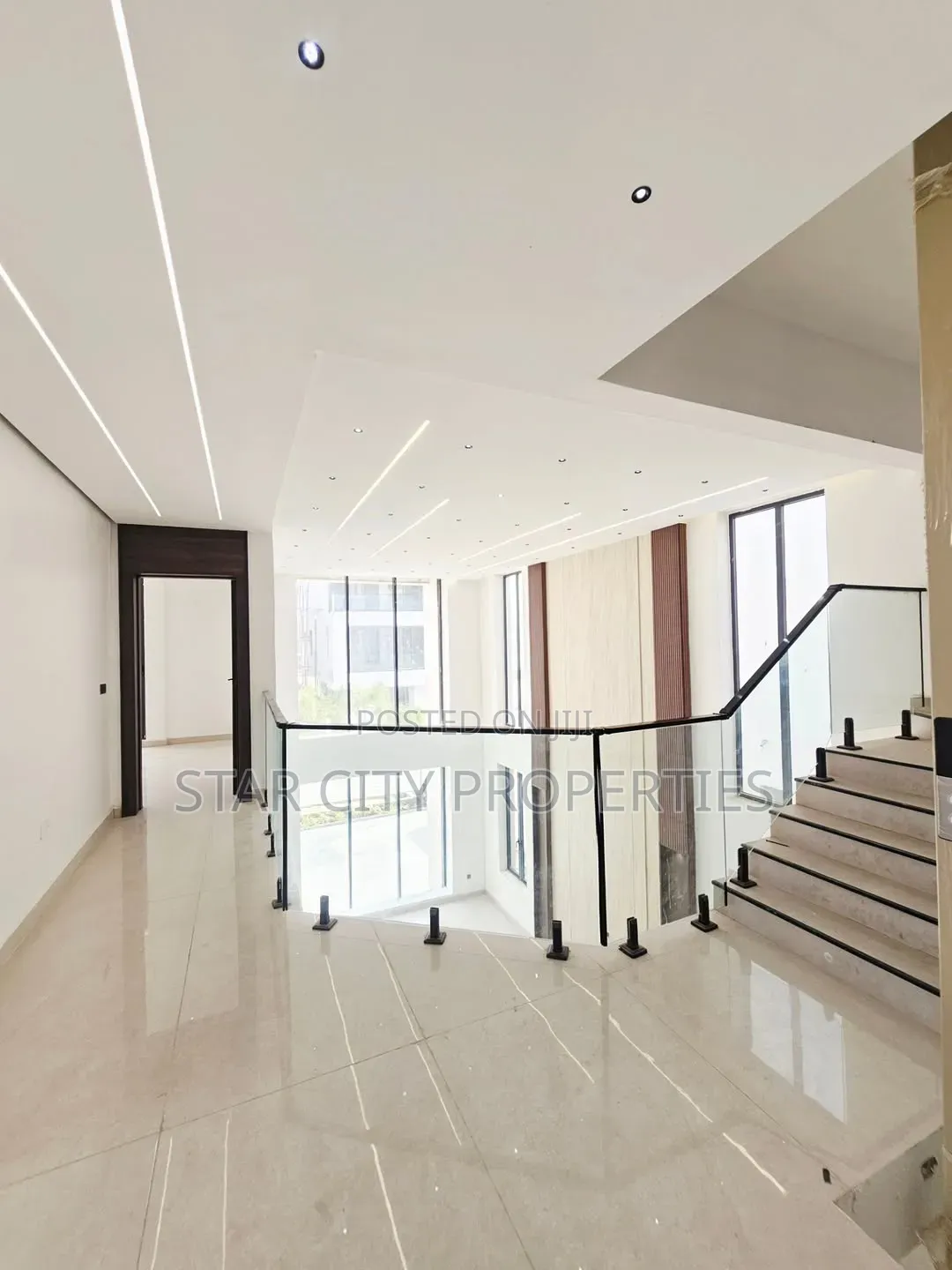 6bdrm Duplex in Lekki Phase 1 for sale in Lekki Phase 1