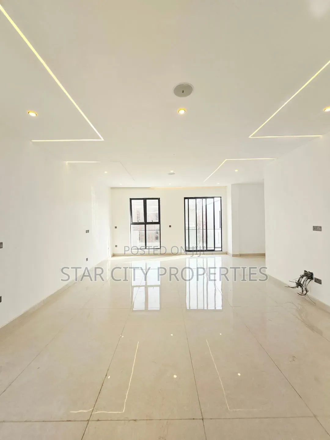 6bdrm Duplex in Lekki Phase 1 for sale in Lekki Phase 1
