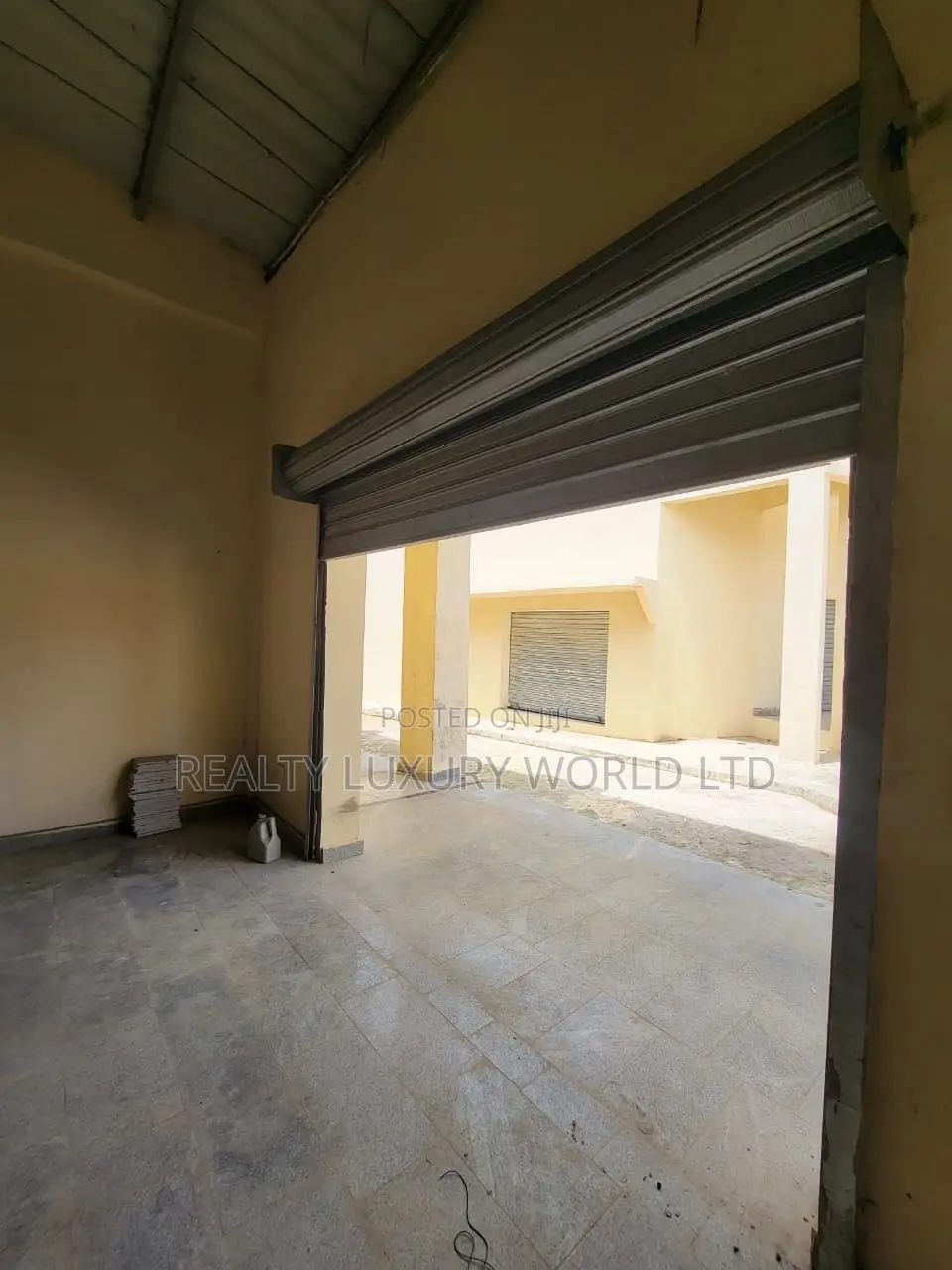 Furnished 1bdrm House in FHA for sale in FHA
