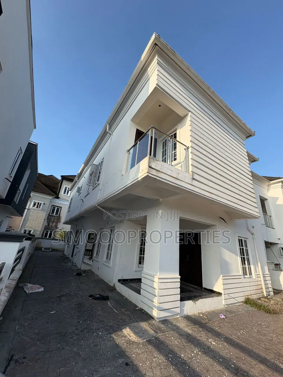 4bdrm Duplex in Monastery Road, Sangotedo for rent in Sangotedo