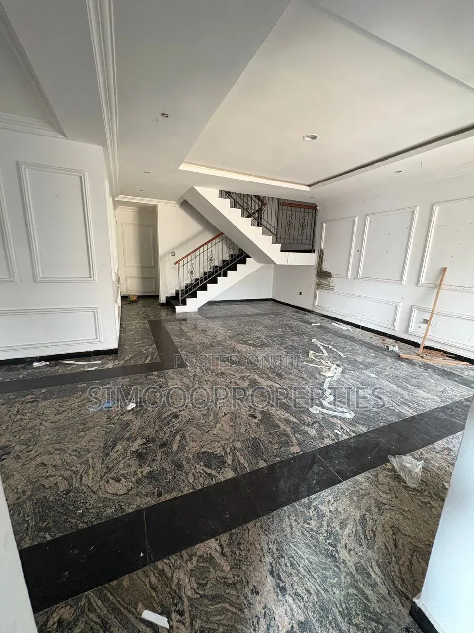 4bdrm Duplex in Monastery Road, Sangotedo for rent in Sangotedo