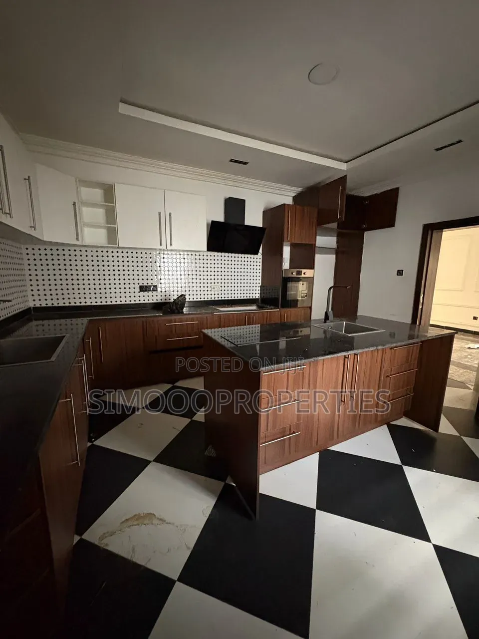 4bdrm Duplex in Monastery Road, Sangotedo for rent in Sangotedo