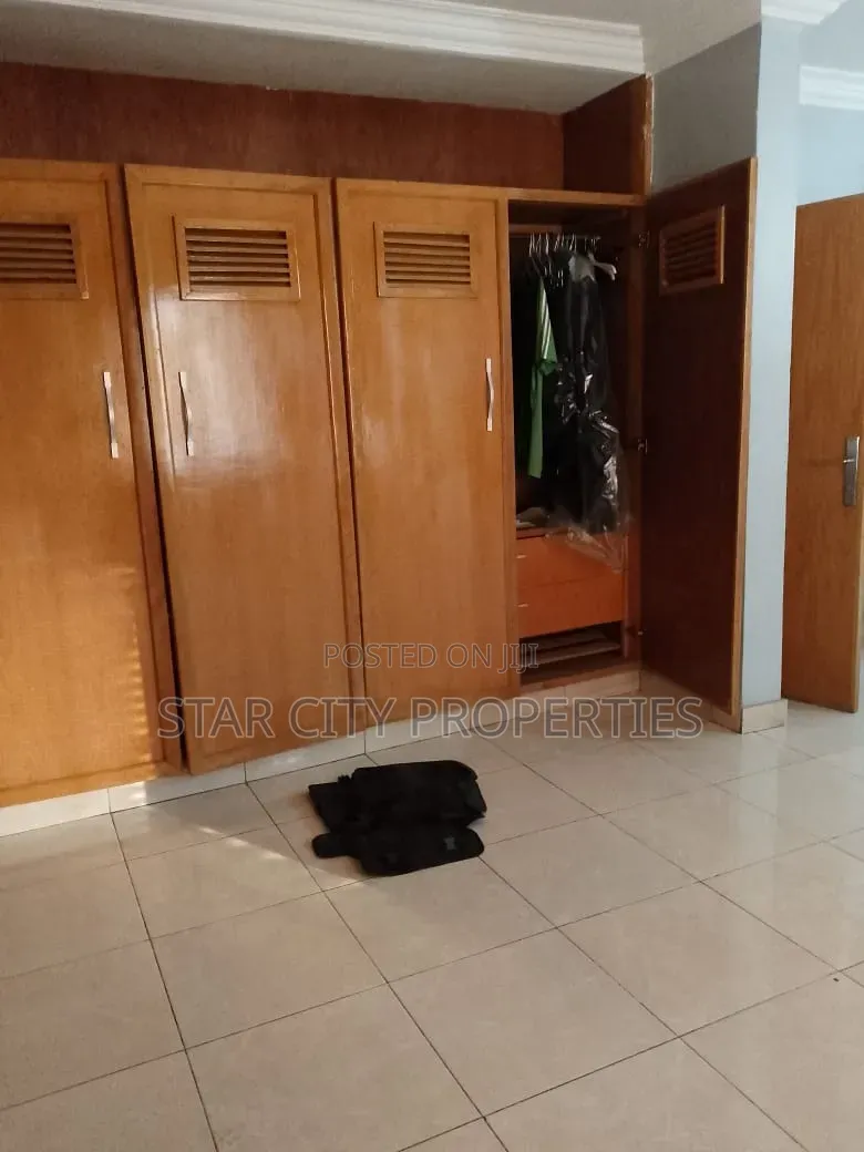 5bdrm House in Opebi Ikeja for rent in Opebi