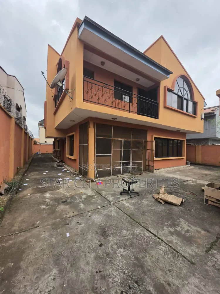 5bdrm Duplex in Omole Phase 2 for rent in Omole Phase 2