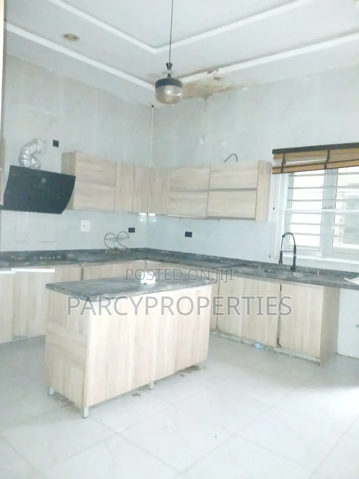 5bdrm Duplex in Hon Saheed Bankole, Ologolo for rent in Ologolo