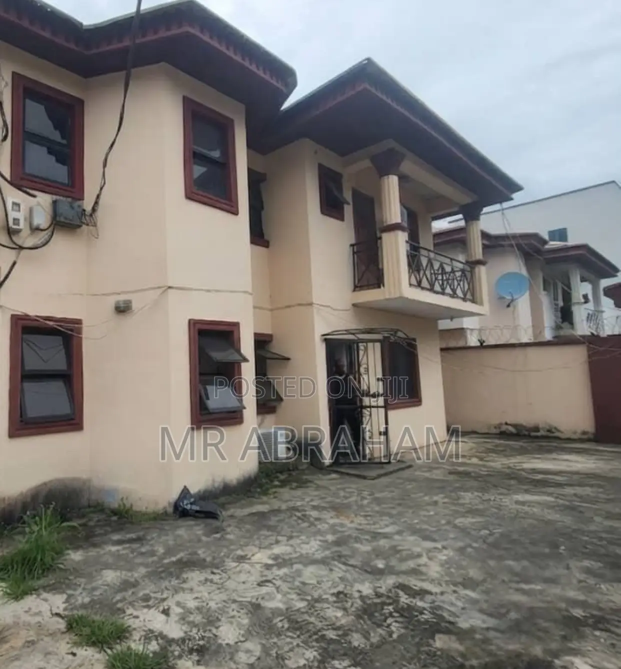 Furnished 3bdrm Block of Flats in Omole Phase 2 for sale in Omole Phase 2