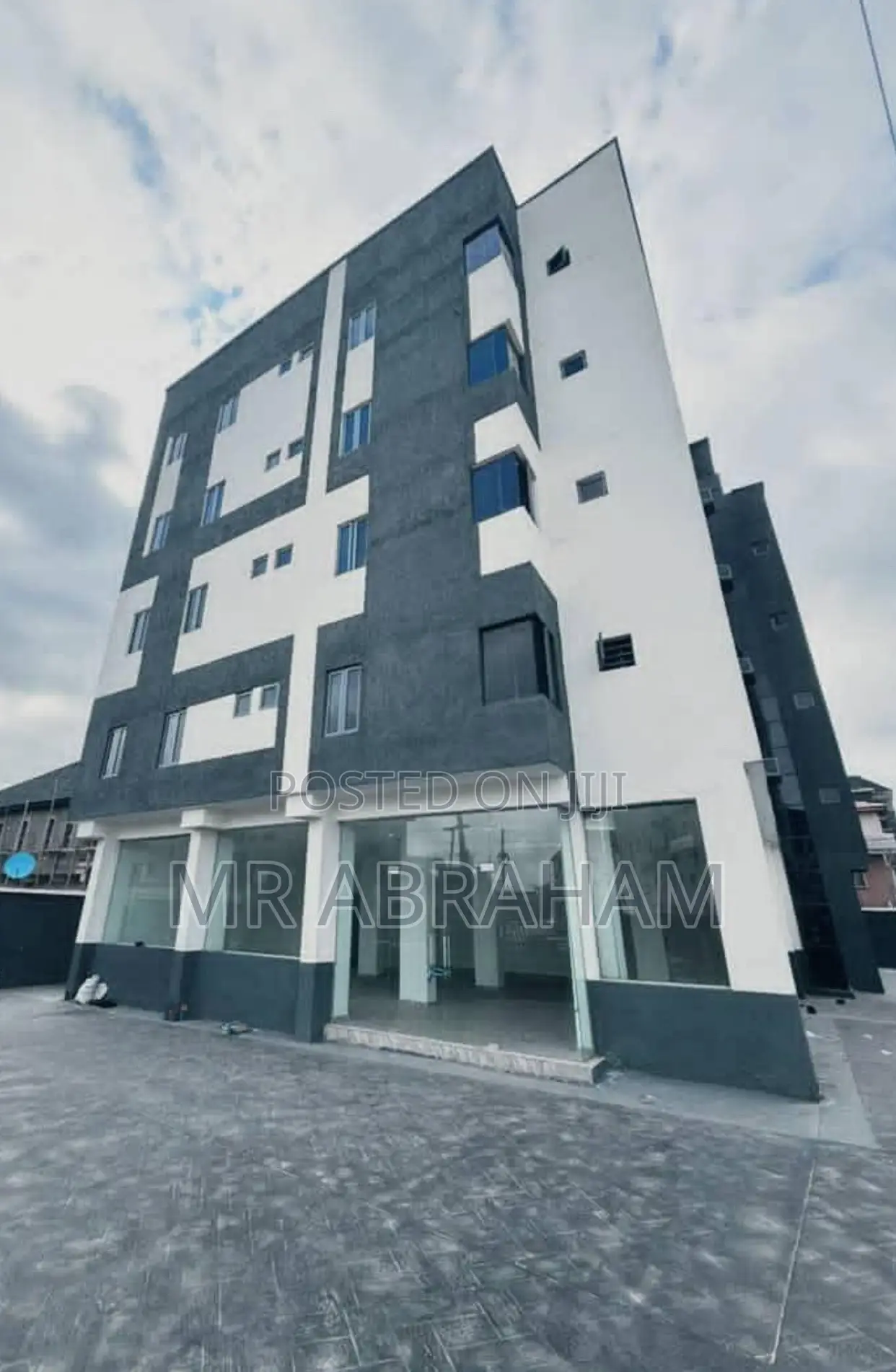 Furnished 3bdrm Block of Flats in Off Awolowo Way, for sale in Awolowo Way