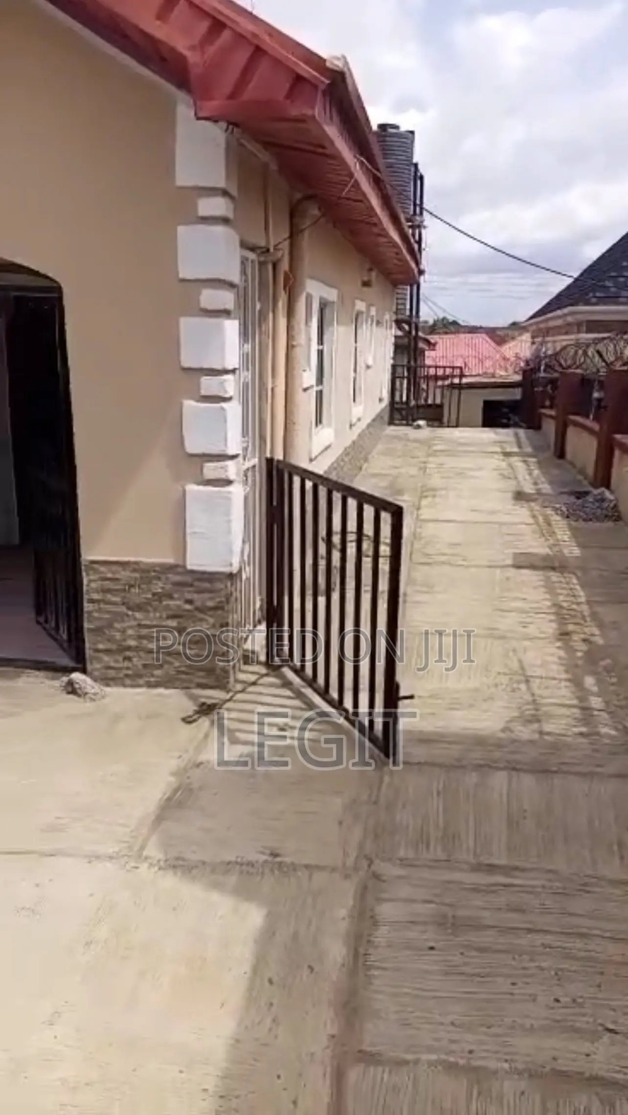 3bdrm Bungalow in Lugbe District for sale in Lugbe District