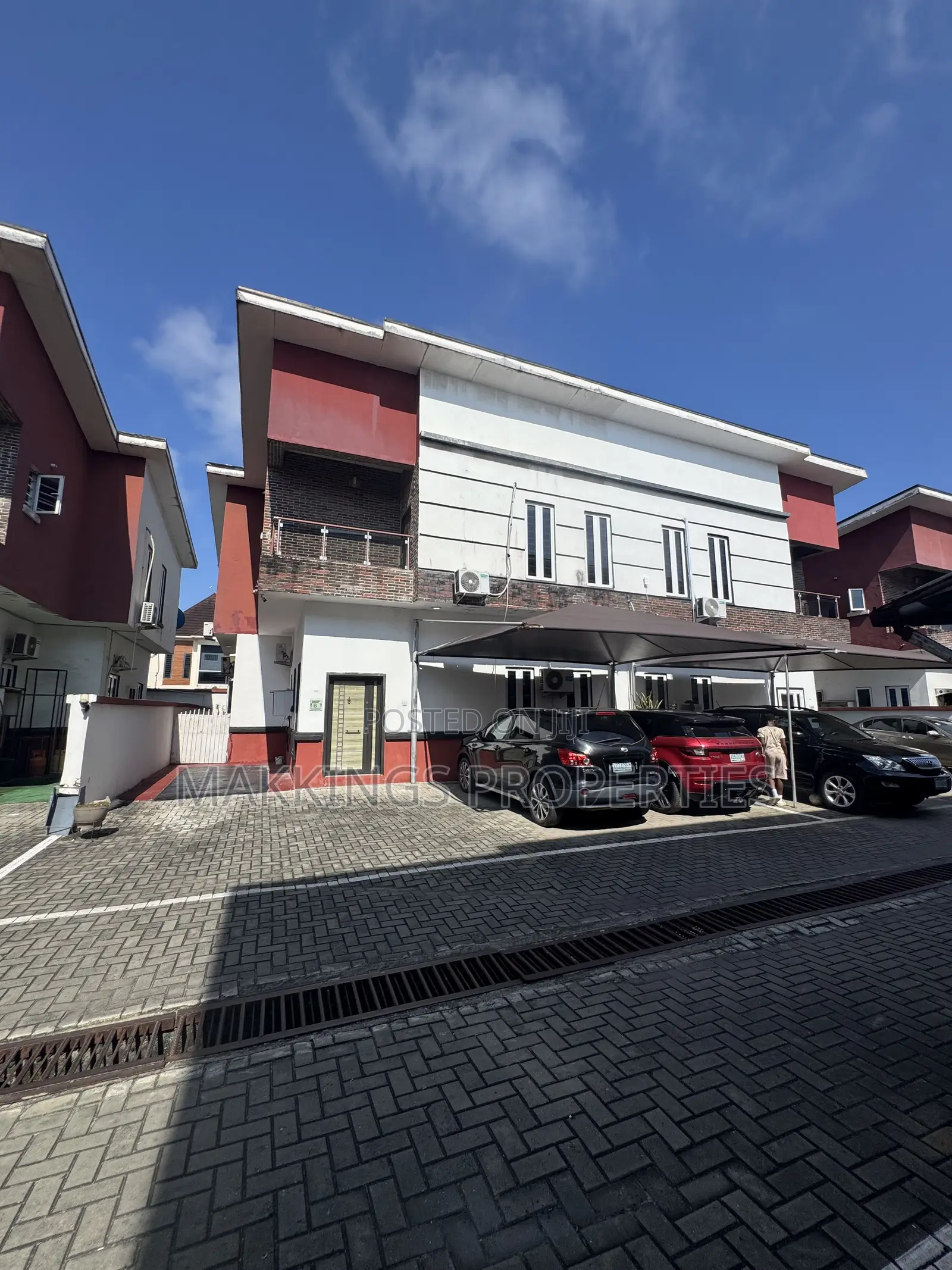 4bdrm Duplex in Lekki Phase 2 for sale in Lekki Phase 2