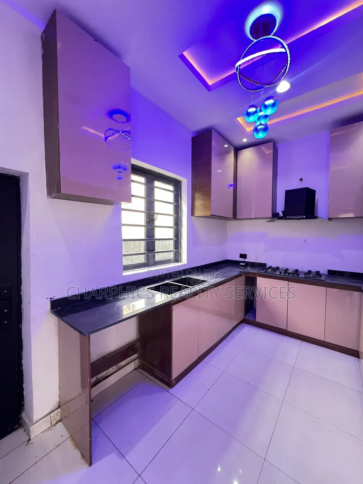3bdrm Duplex in Sangotedo for sale in Sangotedo