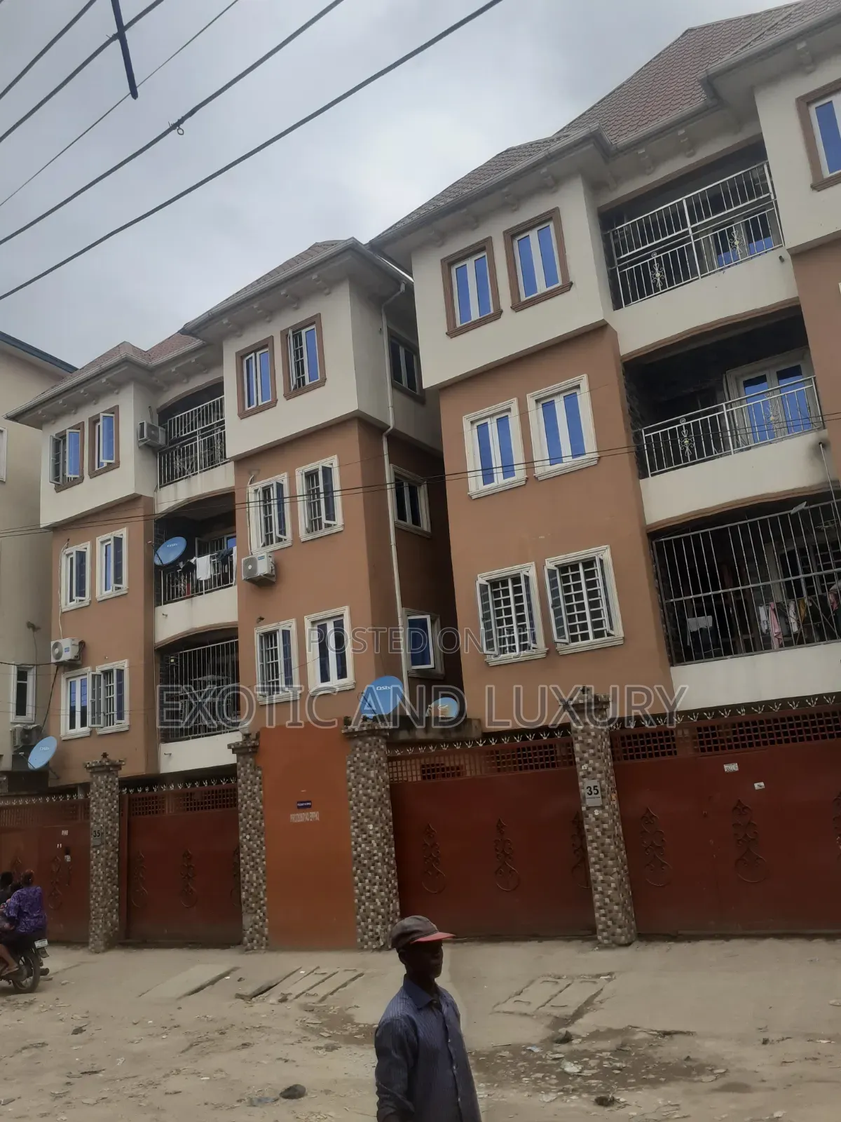 Mini Flat in Ebute Metta West, Constain for rent in Constain