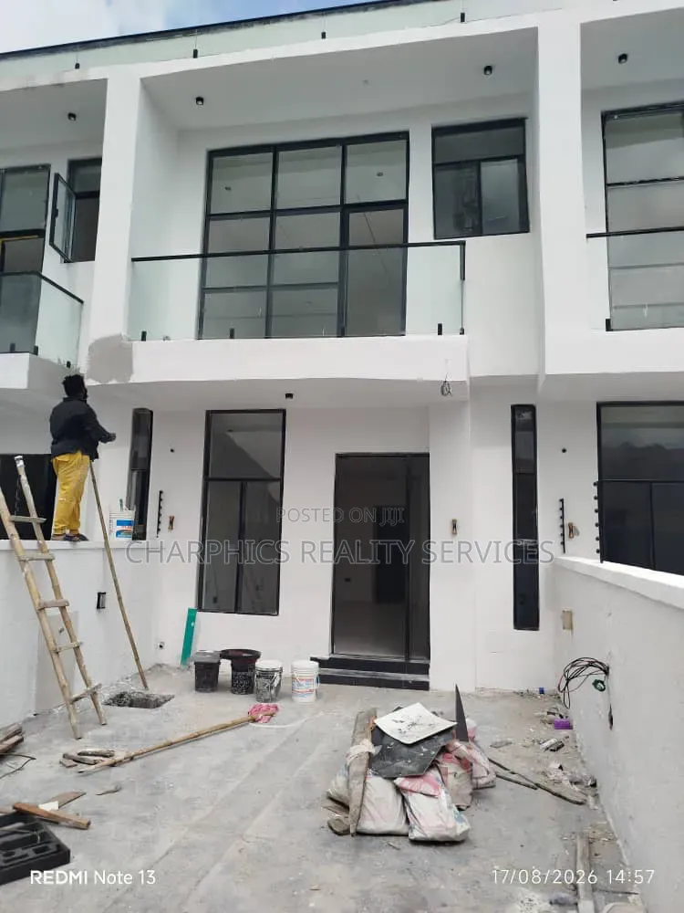 3bdrm Duplex in Off Lekki-Epe Expressway for sale in Off Lekki-Epe Expressway