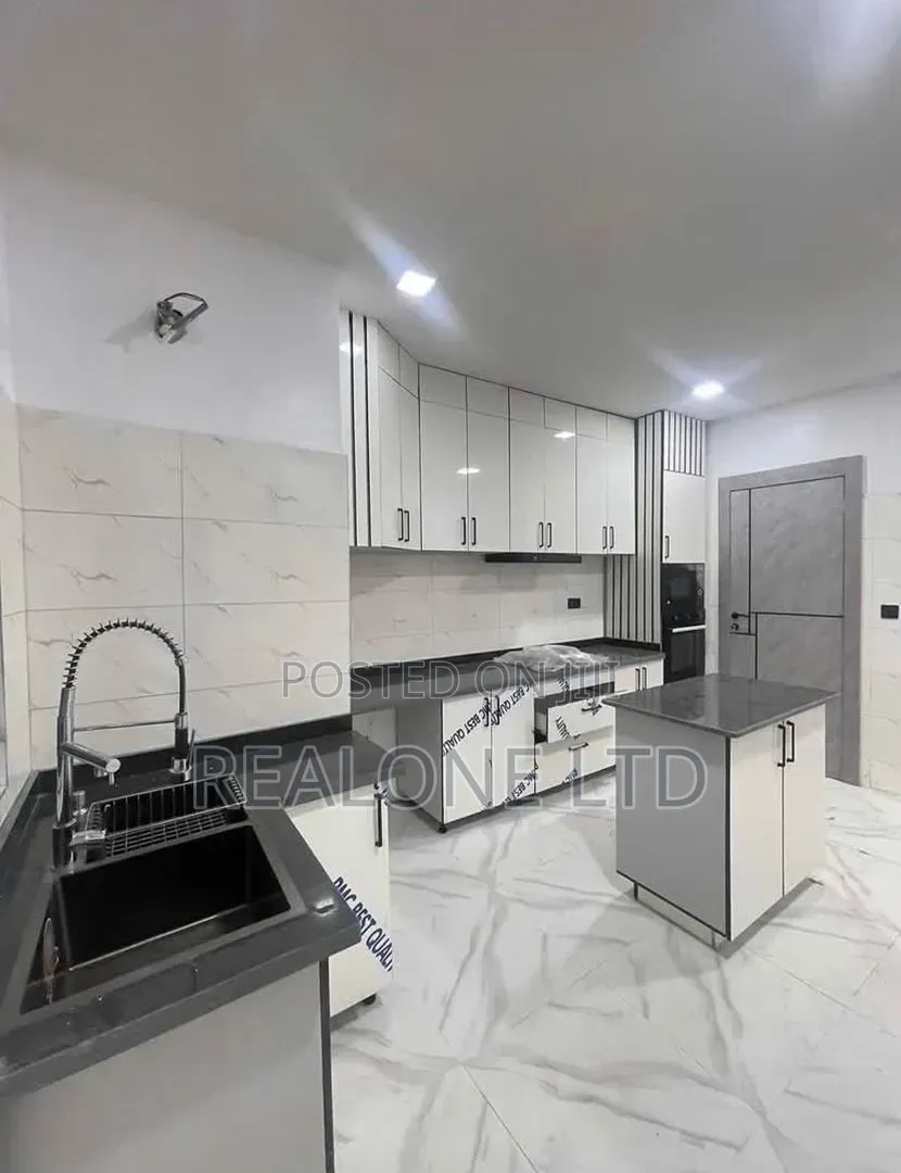2bdrm Apartment in Lekki Phase 1 for rent in Lekki Phase 1