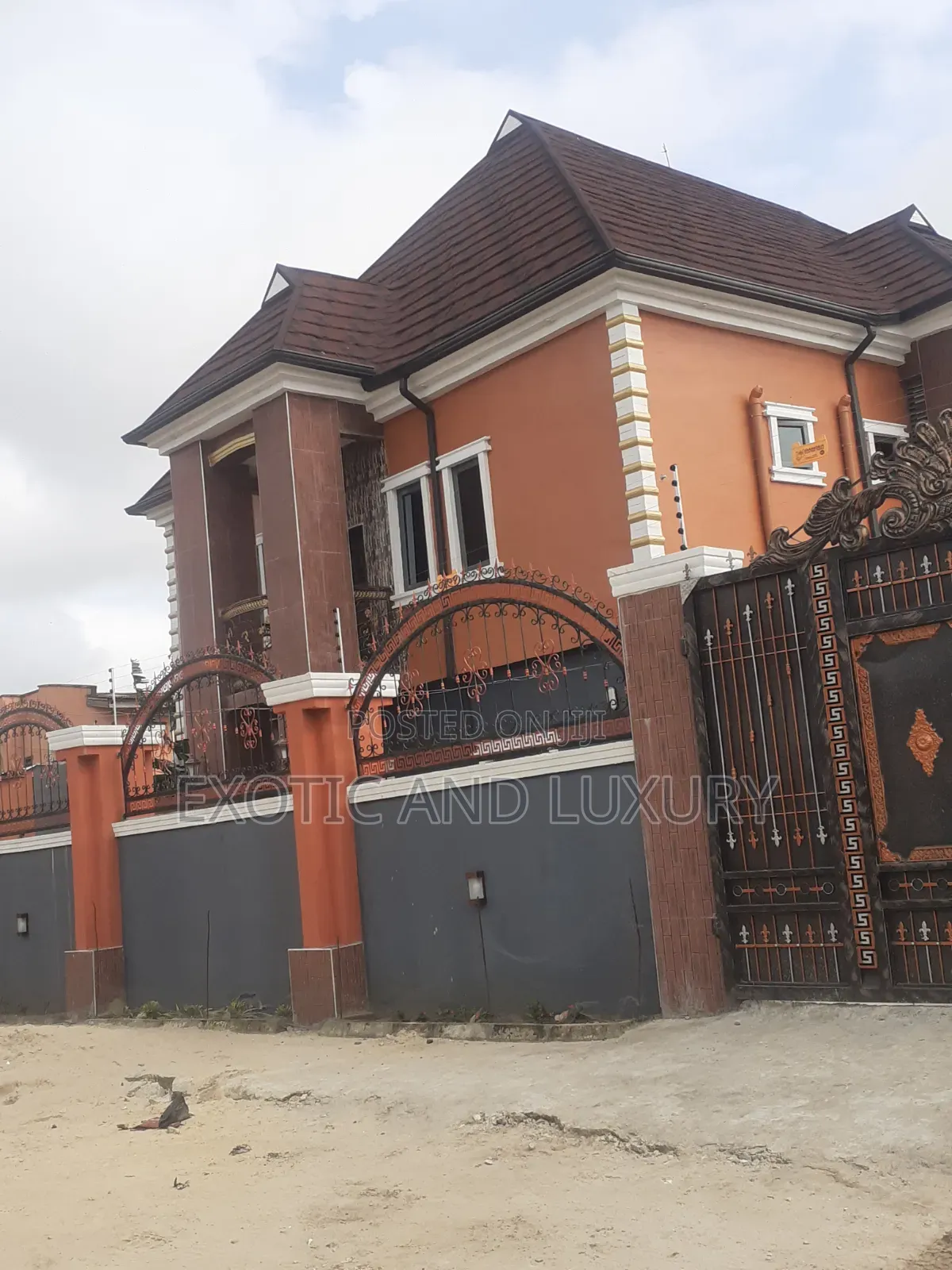 Furnished 2bdrm Block of Flats in Alagomeji for rent in Alagomeji