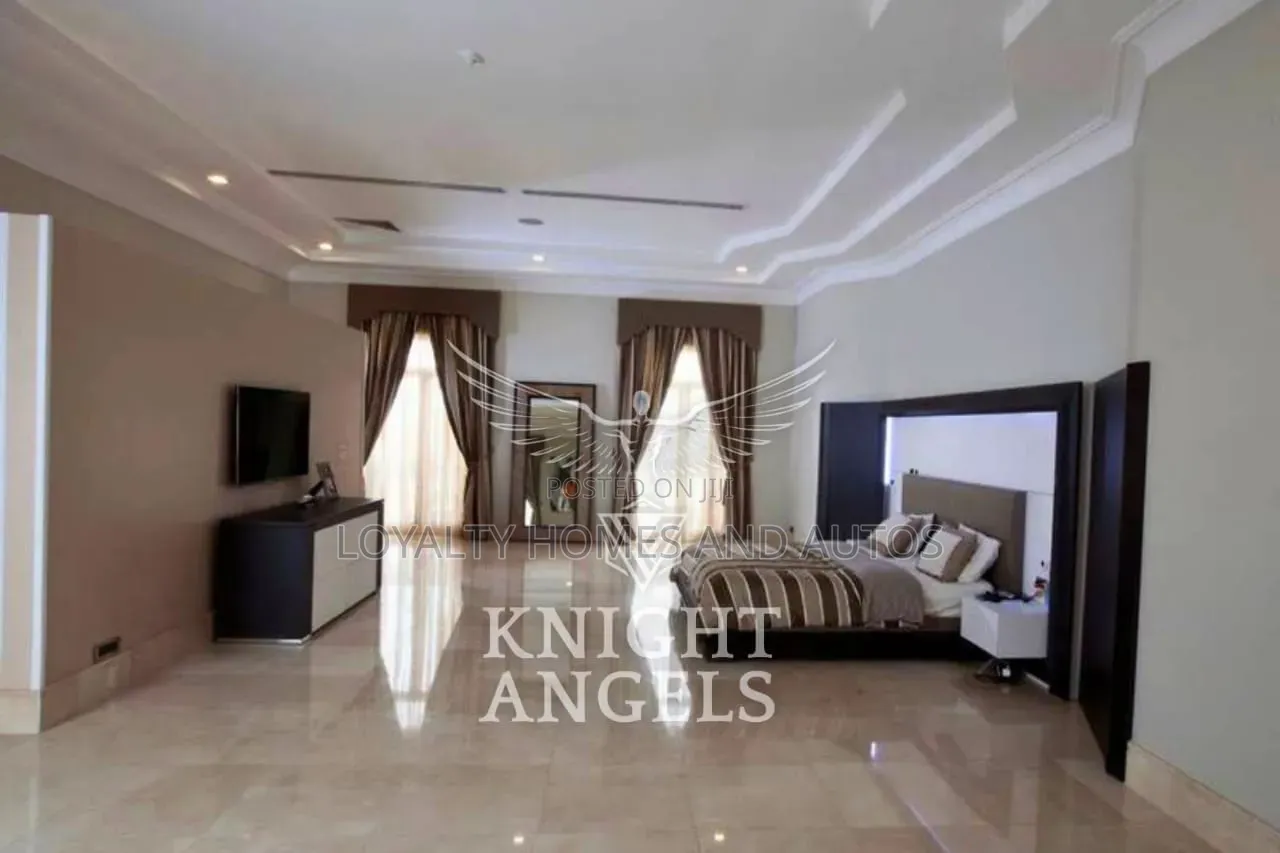 5bdrm Duplex in Osapa london for sale in Osapa london