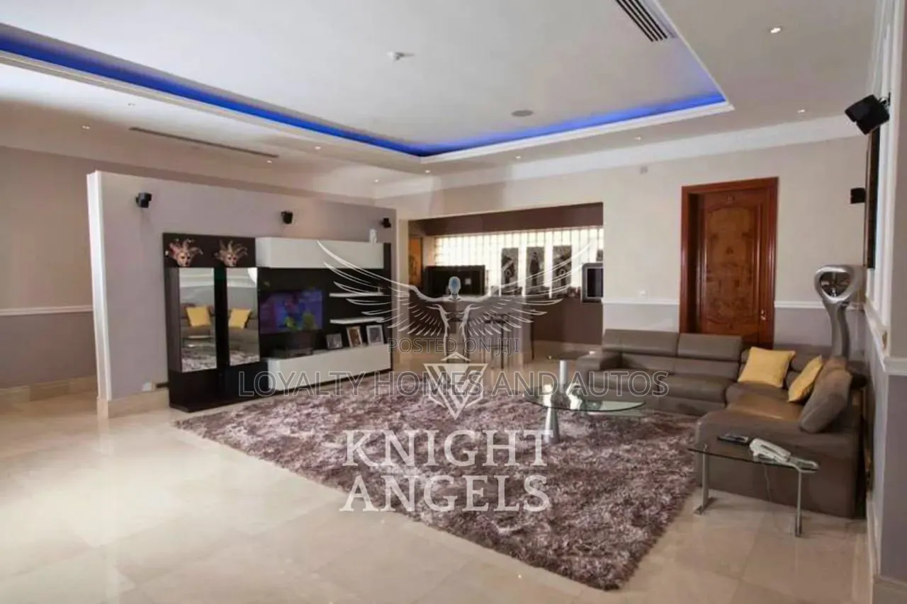 5bdrm Duplex in Osapa london for sale in Osapa london
