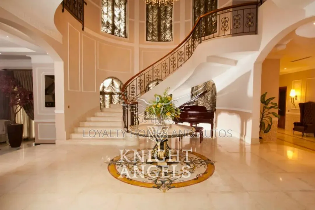 5bdrm Duplex in Osapa london for sale in Osapa london