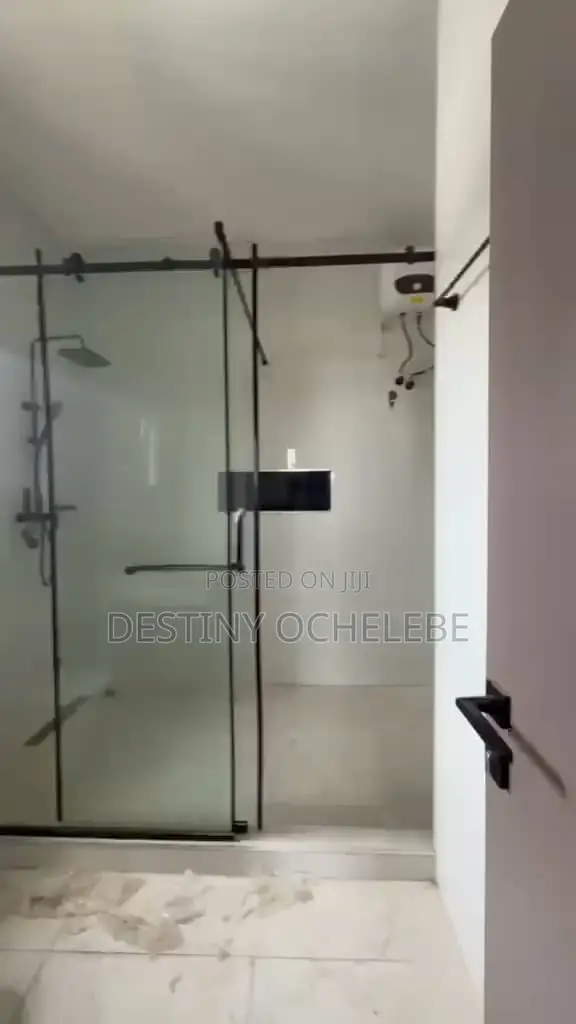 5bdrm Duplex in Jahi Gilmore for sale in Jahi