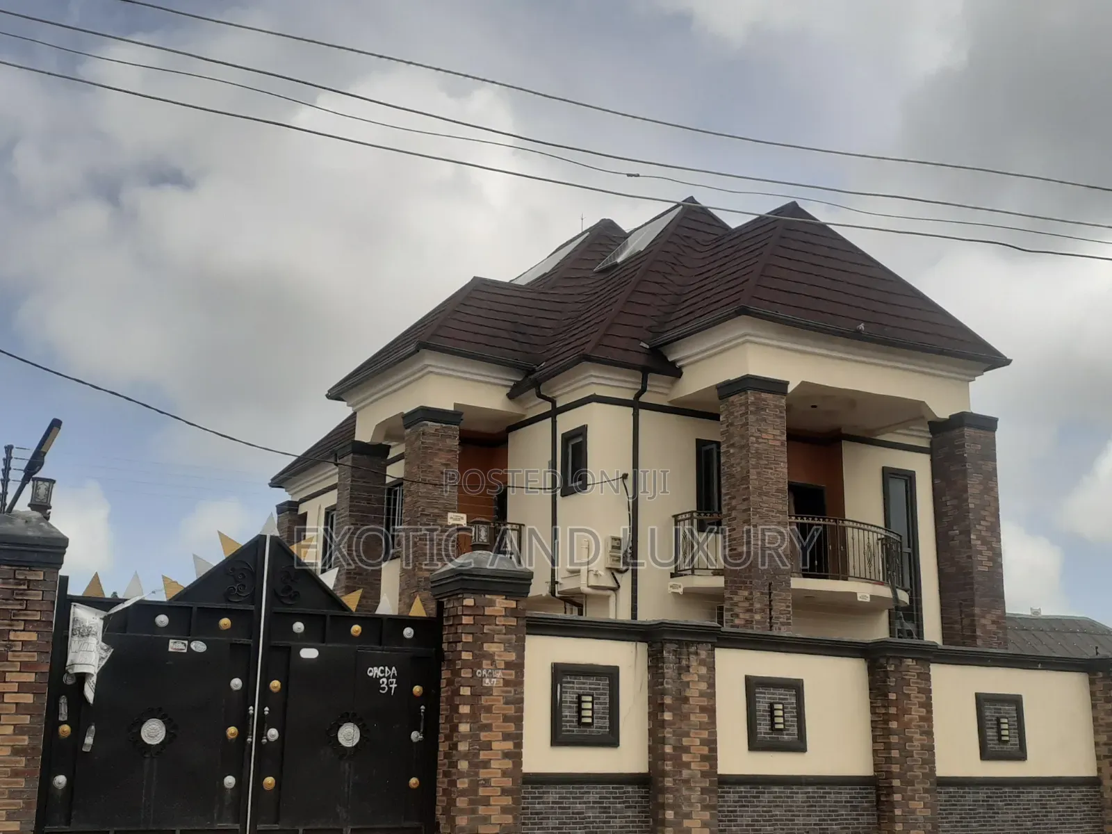 2bdrm Block of Flats in Sabo, Alagomeji for rent in Alagomeji
