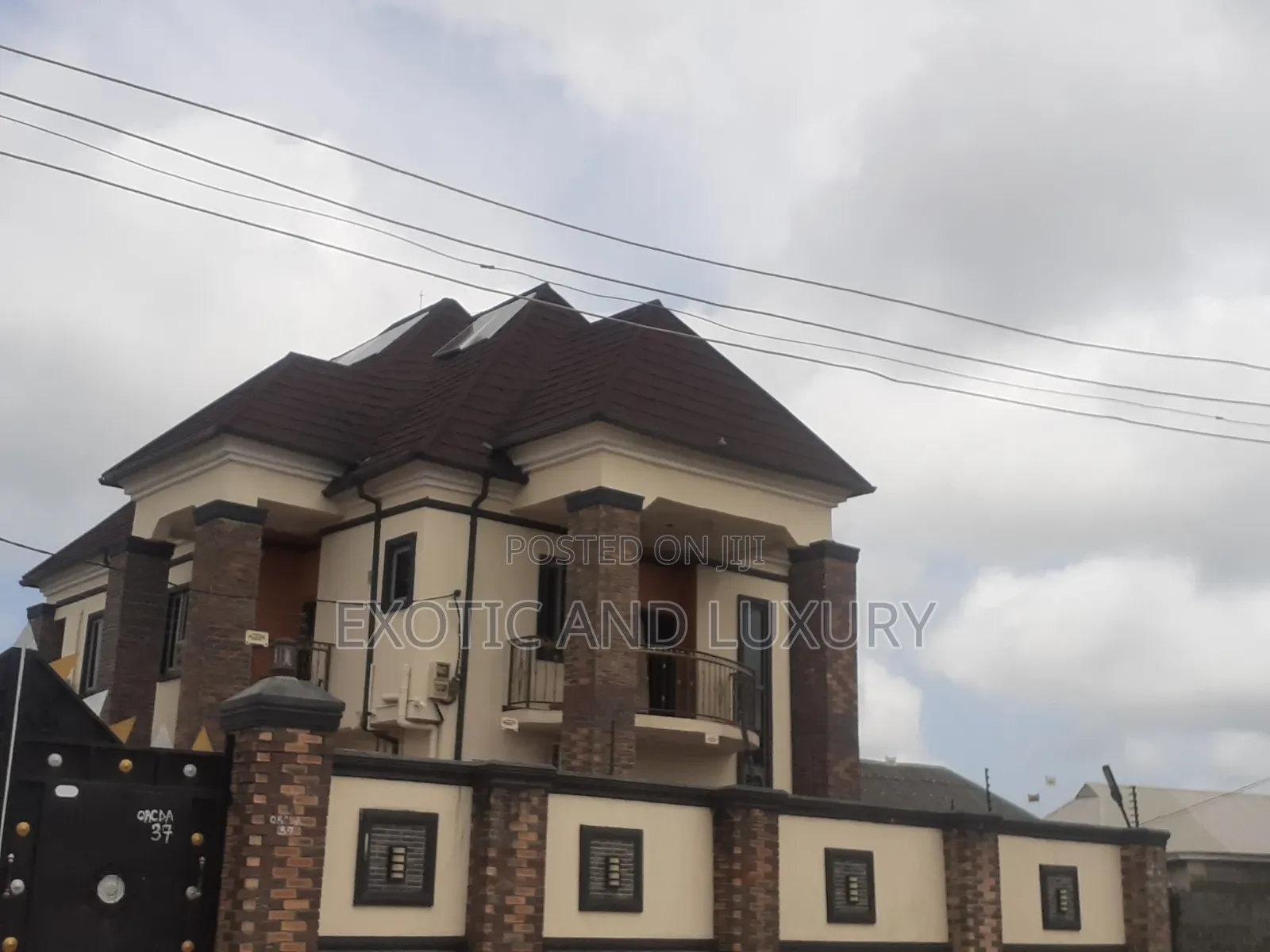 2bdrm Block of Flats in Sabo, Alagomeji for rent in Alagomeji