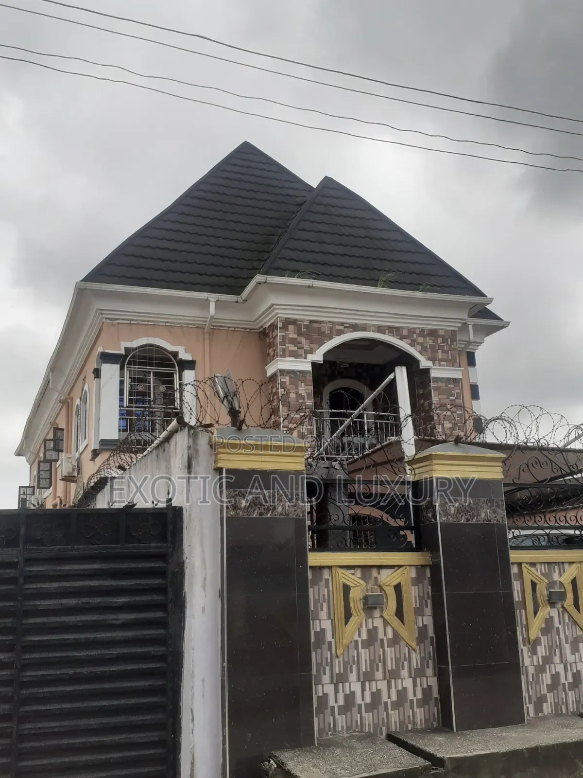 Mini Flat in Adekunle for rent in Adekunle