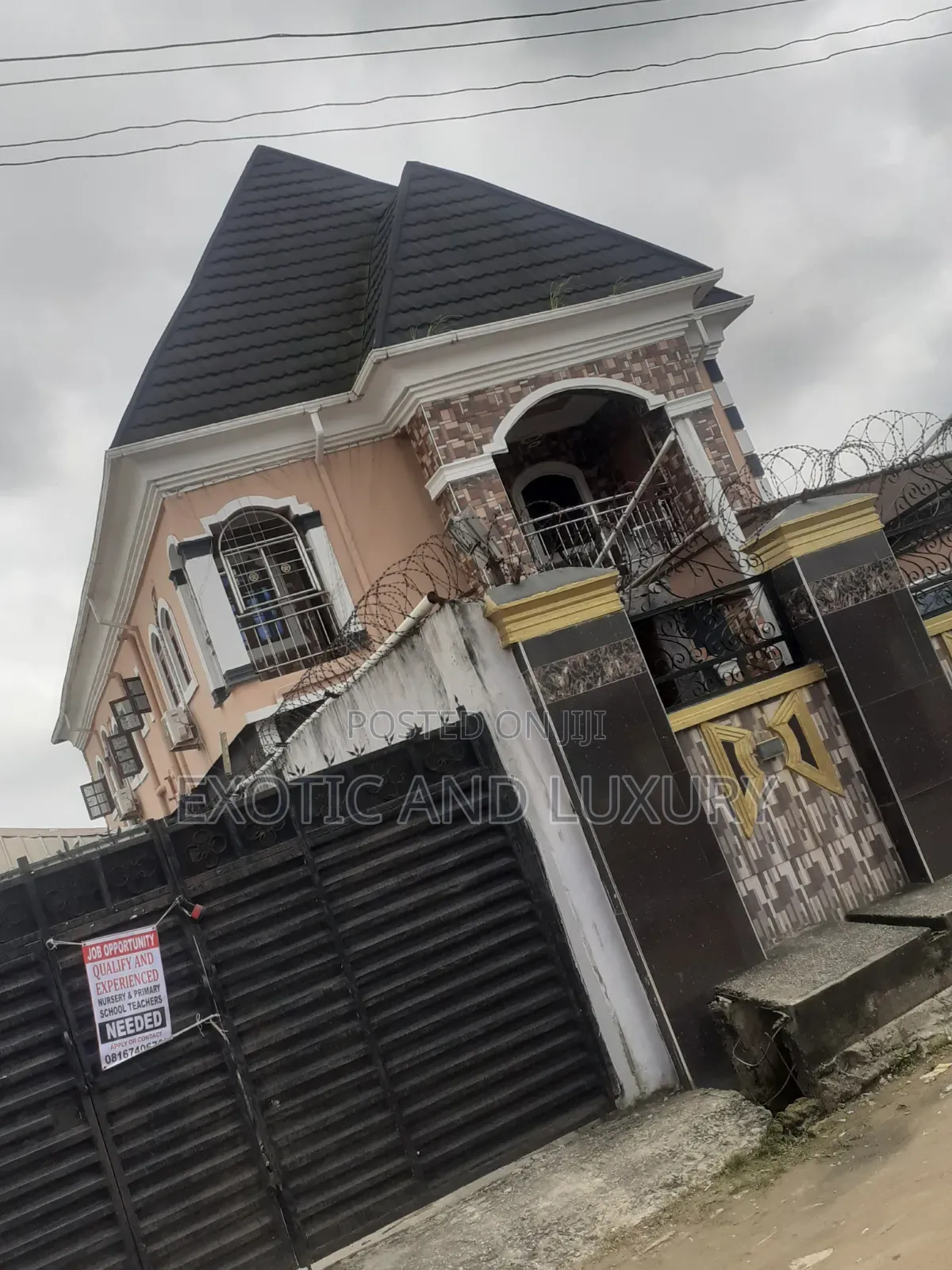 Mini Flat in Adekunle for rent in Adekunle