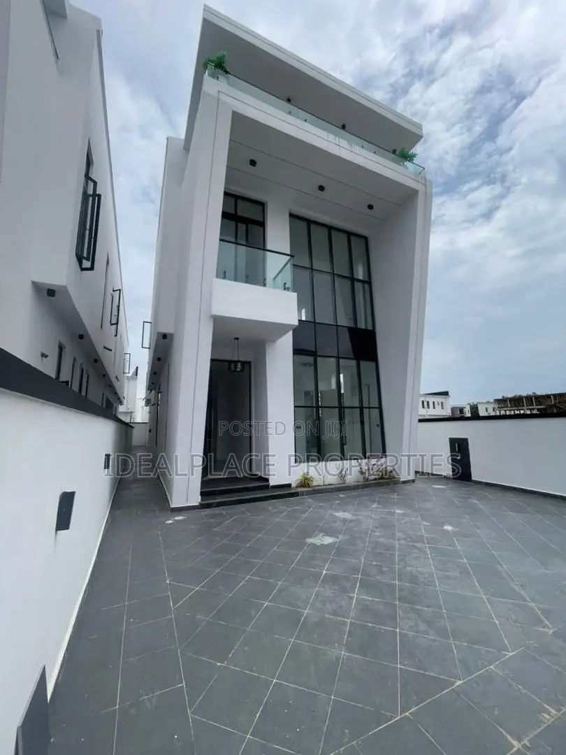 4bdrm Duplex in Lekki for sale in Lekki
