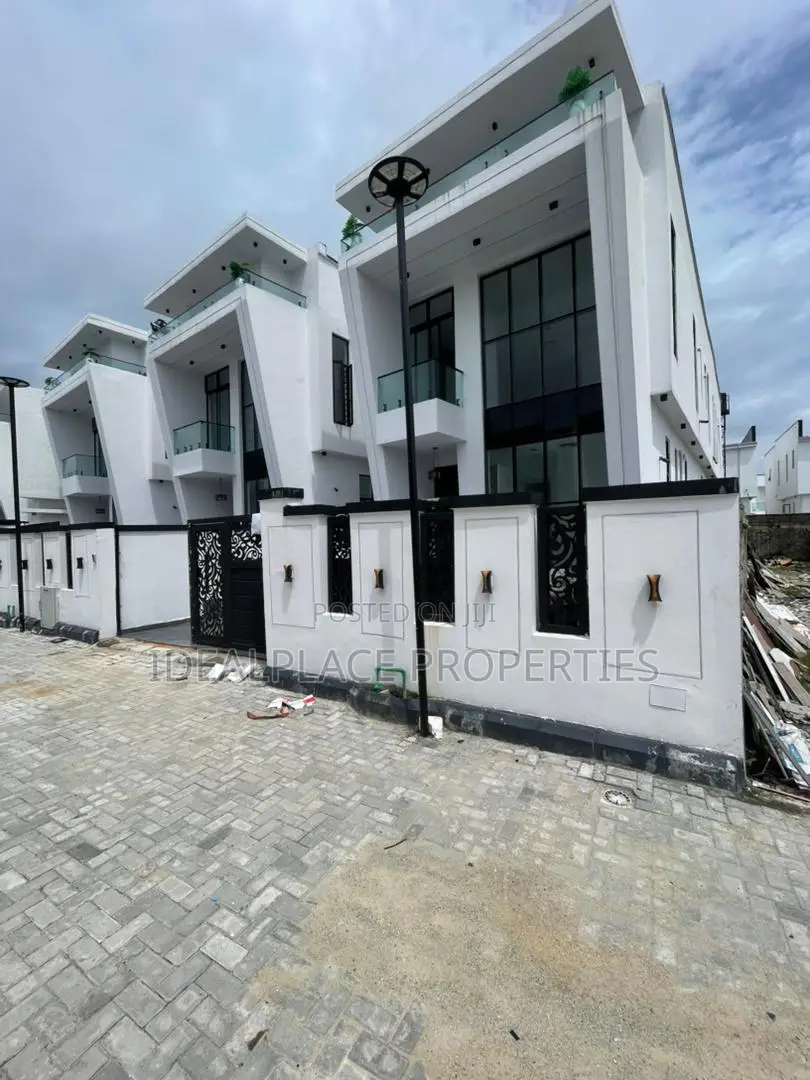 4bdrm Duplex in Lekki for sale in Lekki