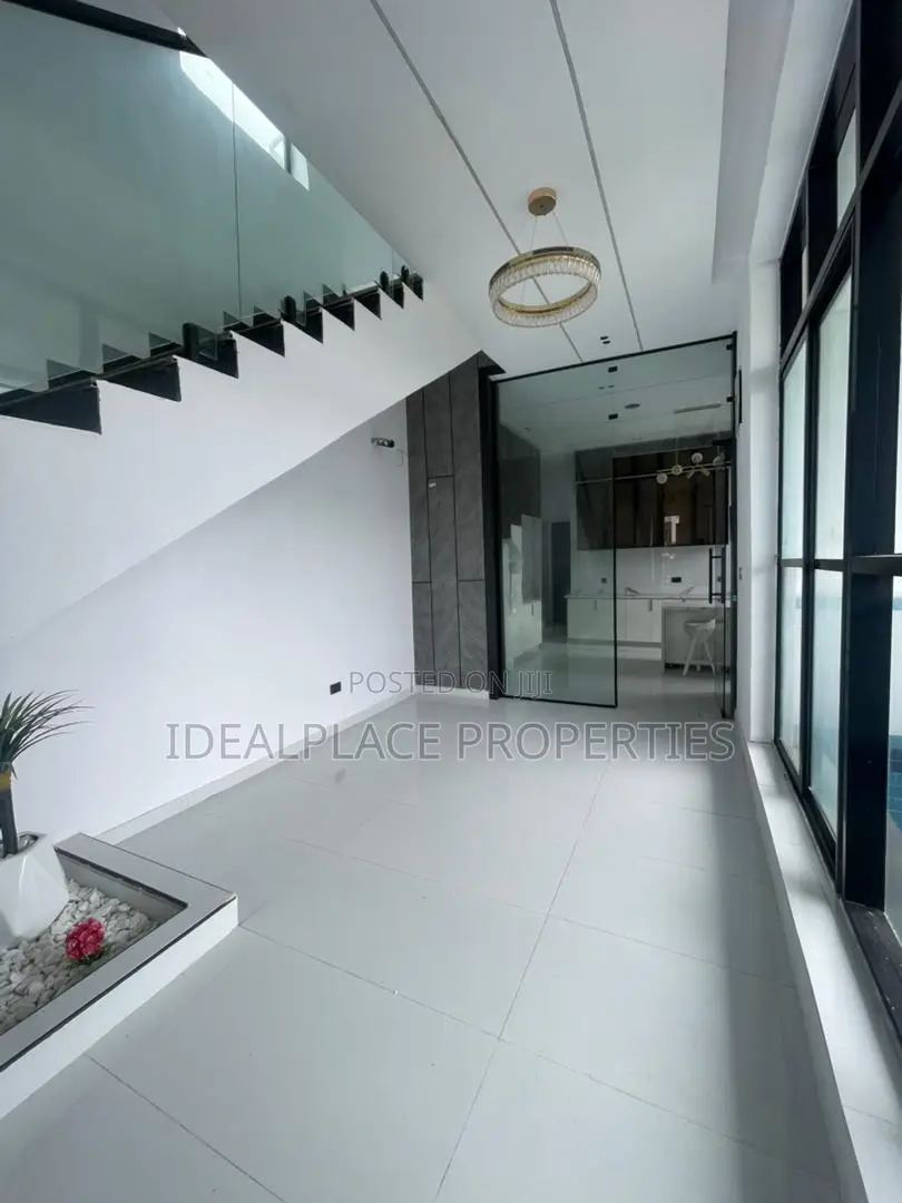 4bdrm Duplex in Lekki for sale in Lekki